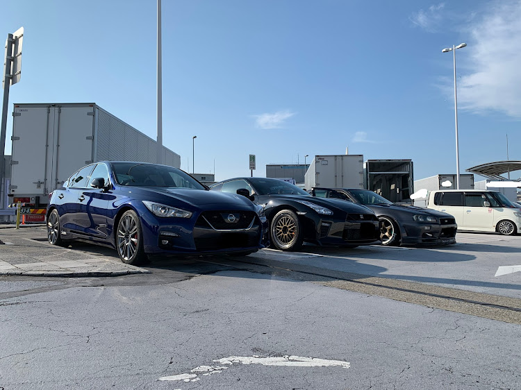 スカイラインの休日・ドライブ・都市工学スカイライン・スカイライン400R・辰巳第一PAに関するカスタム事例の投稿画像6枚目