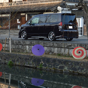 ヴォクシー ZRR70W
