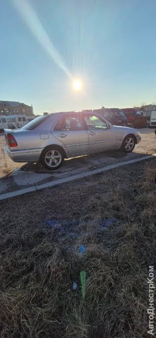 продам авто Mercedes C 180 C-klasse (W202) фото 4