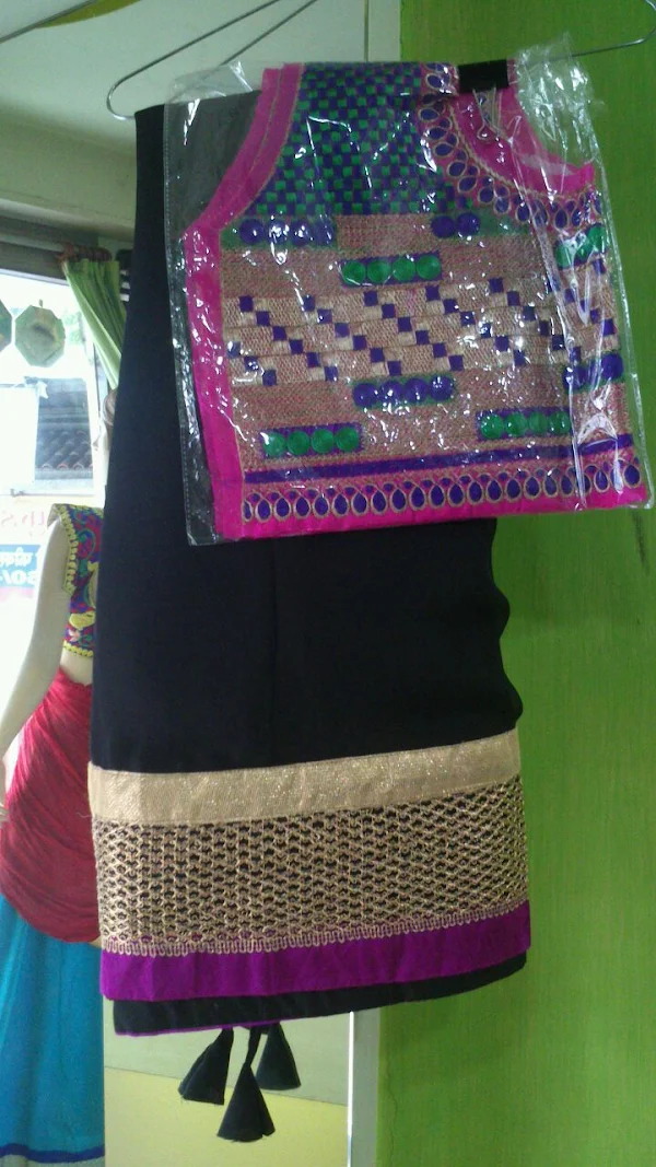 Manali Boutique photo 