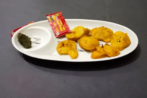 Aloo Pakoda [8 Pieces]