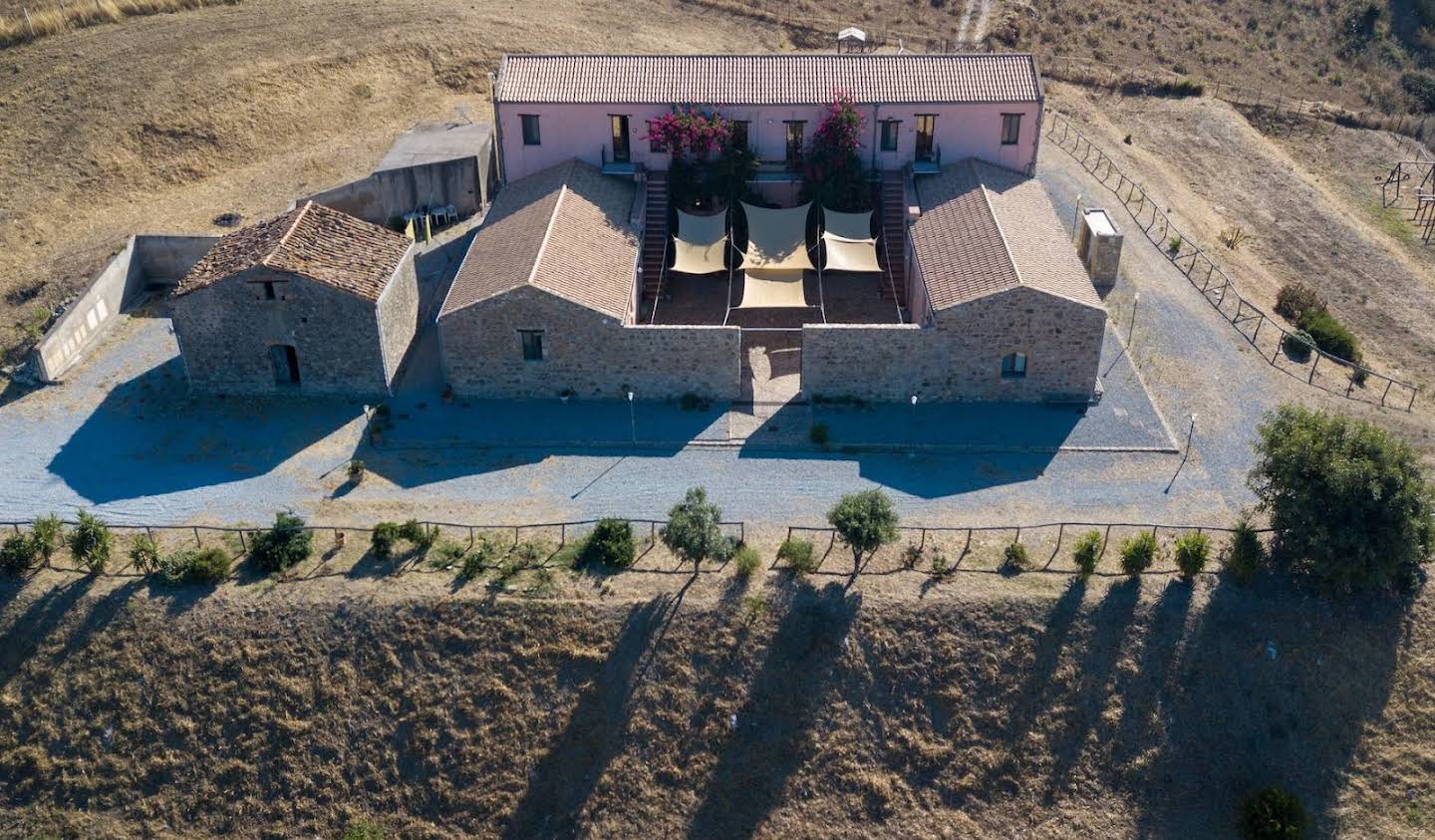 Farm house with garden Collesano