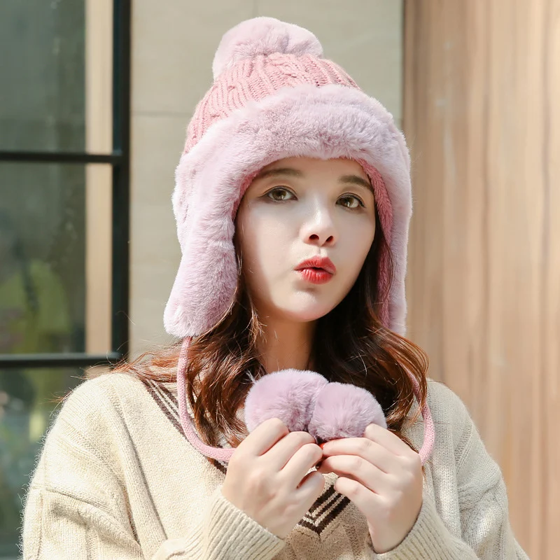 Chapeau de boule en peluche tricoté à la mode pour femmes