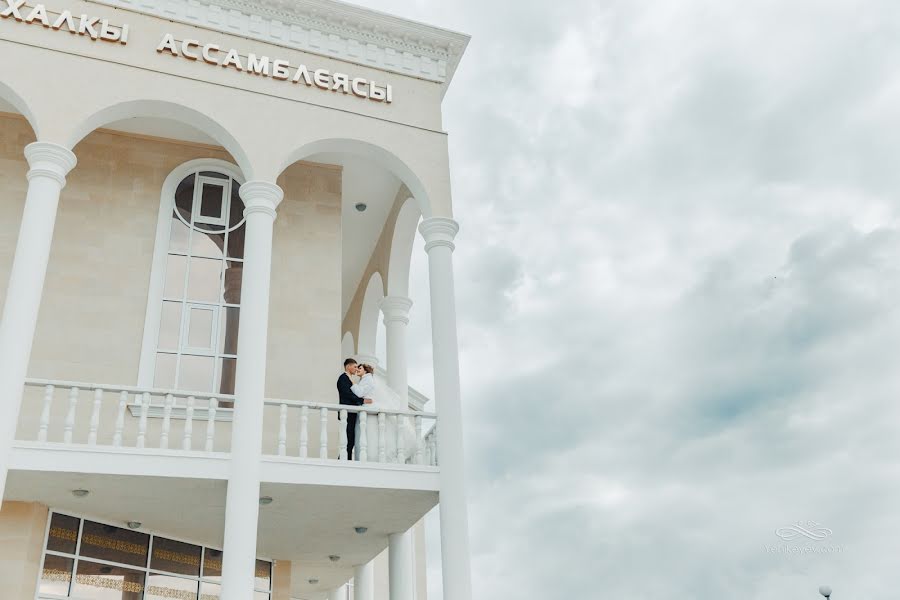 Fotógrafo de casamento Roman Enikeev (ronkz). Foto de 13 de abril 2017