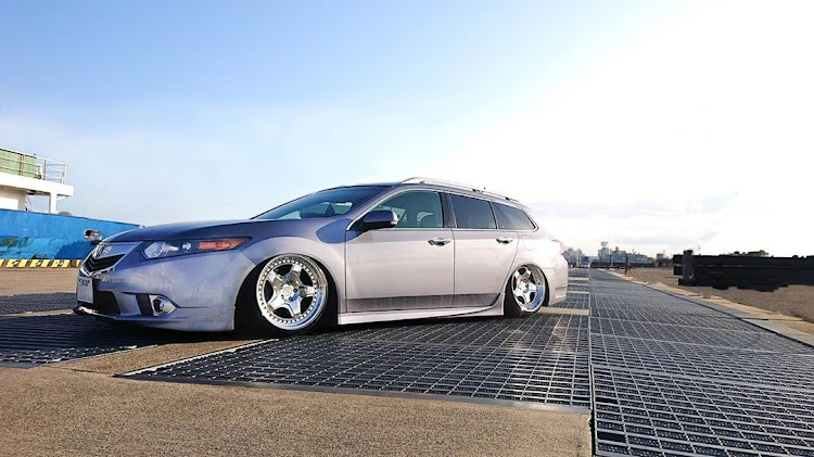 アコードツアラーのTSXSPORTWAGON・cw2・Accordtourer・usdmに関するカスタム事例の投稿画像1枚目