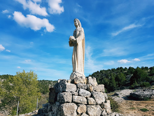 Estatua Virgen María