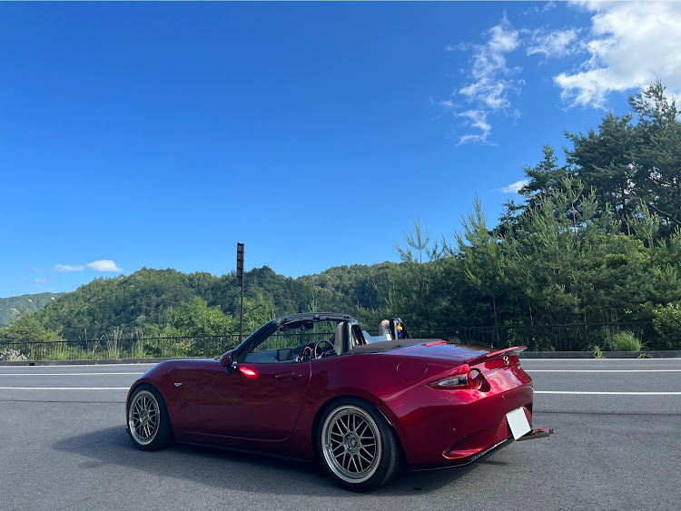 ロードスターのキャラメルトップ・Leon meeting・快適ドライブ・晴天青空・みんなではしりたいに関するカスタム事例の投稿画像2枚目