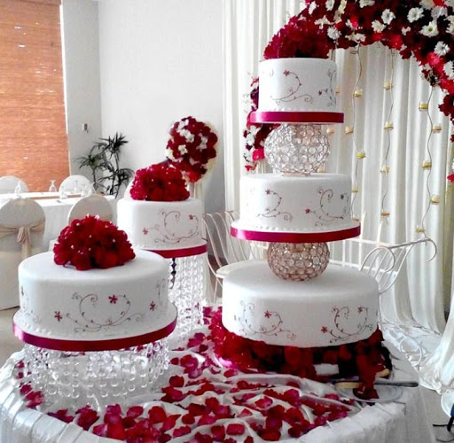 Wedding cake decoration