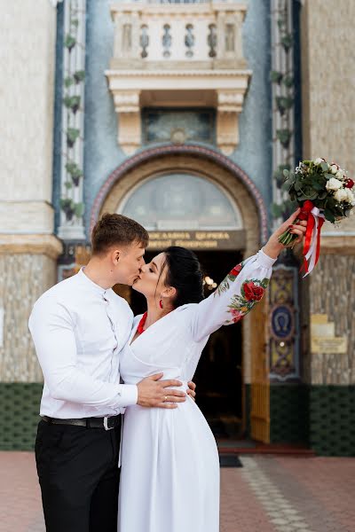 Wedding photographer Andrey Opir (bigfan). Photo of 24 May 2020