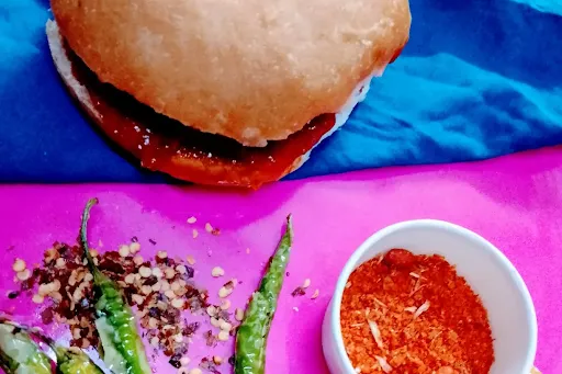 Schezwan Vada Pav