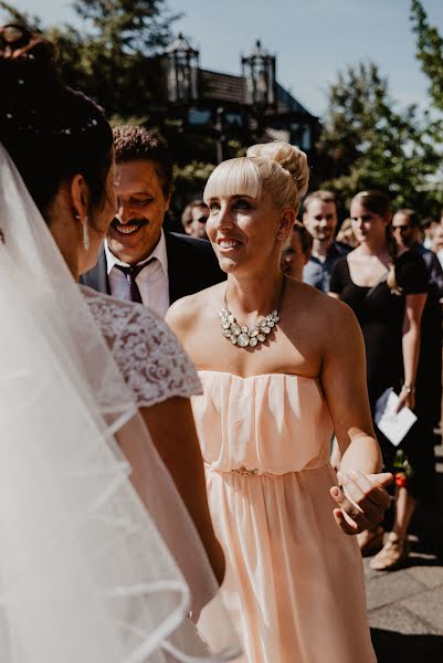Fotografo di matrimoni Dina Lucia Weiss (ohlucy). Foto del 20 marzo 2019