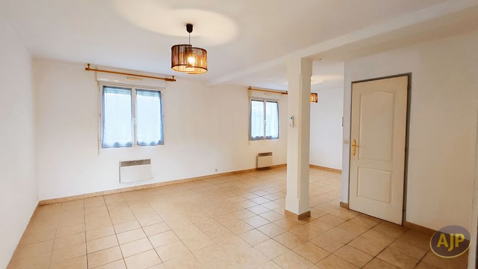 Vente maison 3 pièces 81 m² à Mios (33380), 309 750 €