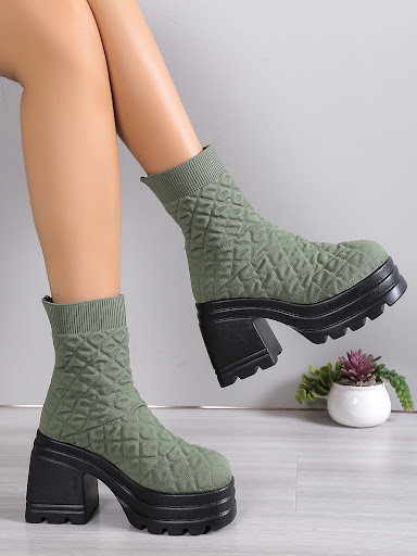 Title 9, Flying Woven Ankle High-top Stretch Socks Boots