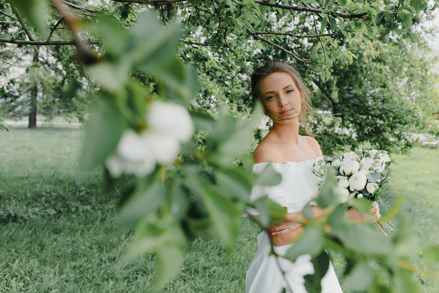 Hääkuvaaja Elena Suvorova (elenaunhead). Kuva otettu 26. kesäkuuta 2018