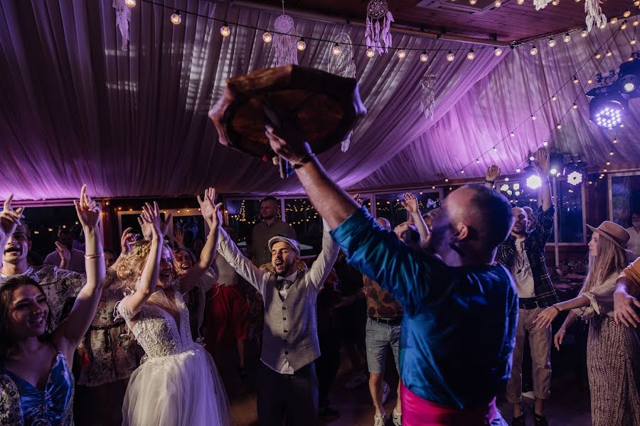 Fotógrafo de casamento Olga Kochetova (okochetova). Foto de 19 de julho 2021