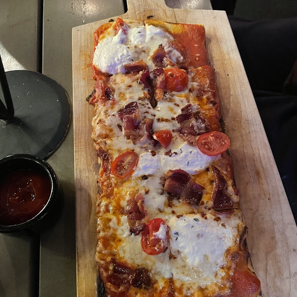 Flatbread pizza