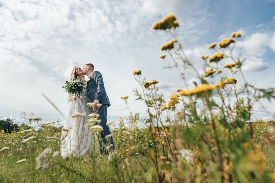 Fotógrafo de casamento Maksim Kovalevich (kevalmax). Foto de 9 de setembro 2019