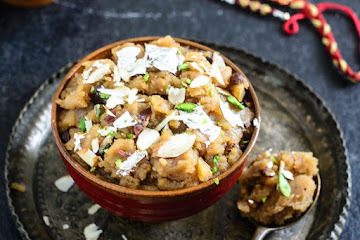Atta Halwa Recipe (Aate Ka Halwa, Wheat Halwa)