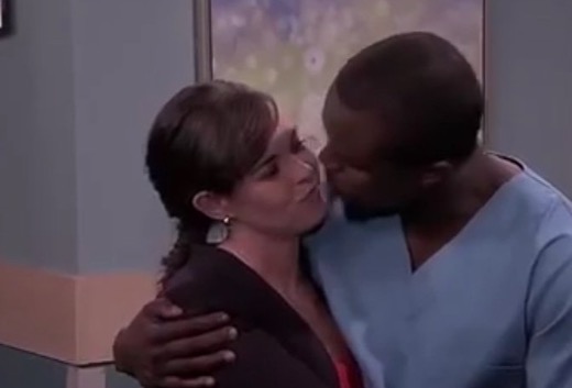 Two characters on 7de Laan shared a kiss that had Mzansi talking. Image: Facebook/7de Laan