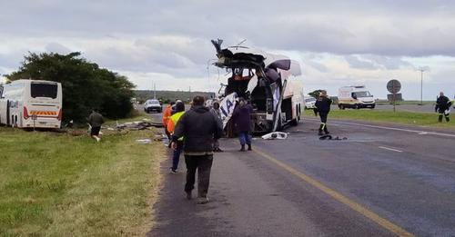 At least six people were killed and 32 others injured in a bus accident on the N2 between Mossel Bay and Voorbaai on Saturday morning.
