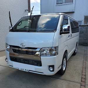 ハイエースバン GDH206V