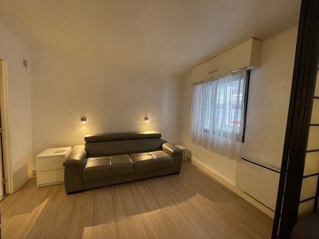 Location meublée appartement 1/2 pièces 32 m² à Paris 14ème (75014), 1 190 €