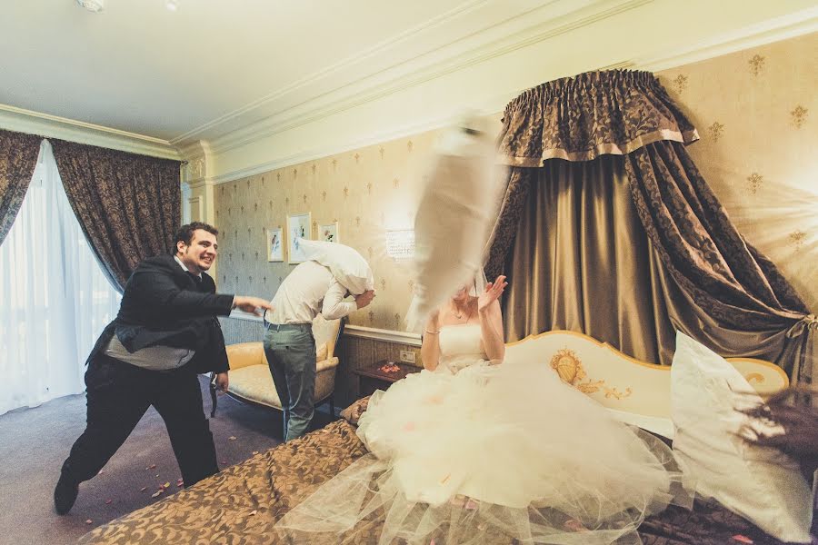 婚礼摄影师Valentina Piksanova（valiashka）。2014 3月5日的照片