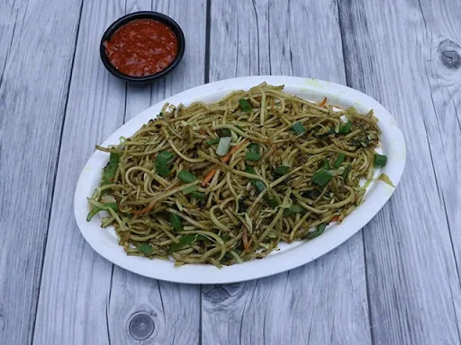 Veg Hakka Noodles