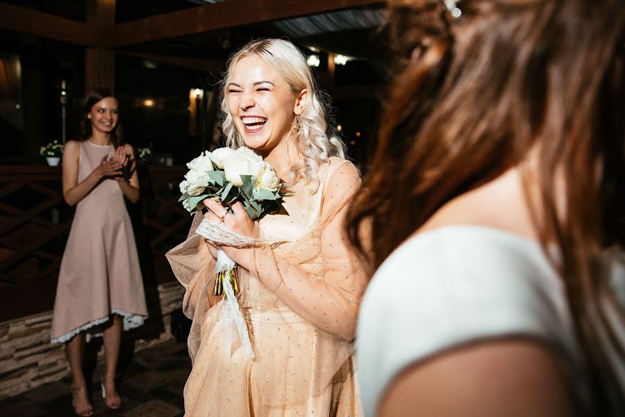 Fotógrafo de casamento Maksim Timoshenko (timoha). Foto de 13 de novembro 2020