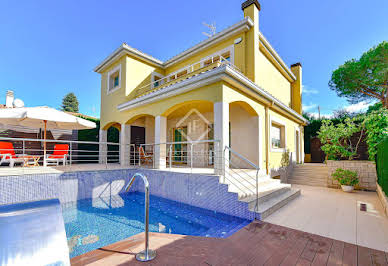 Villa 4