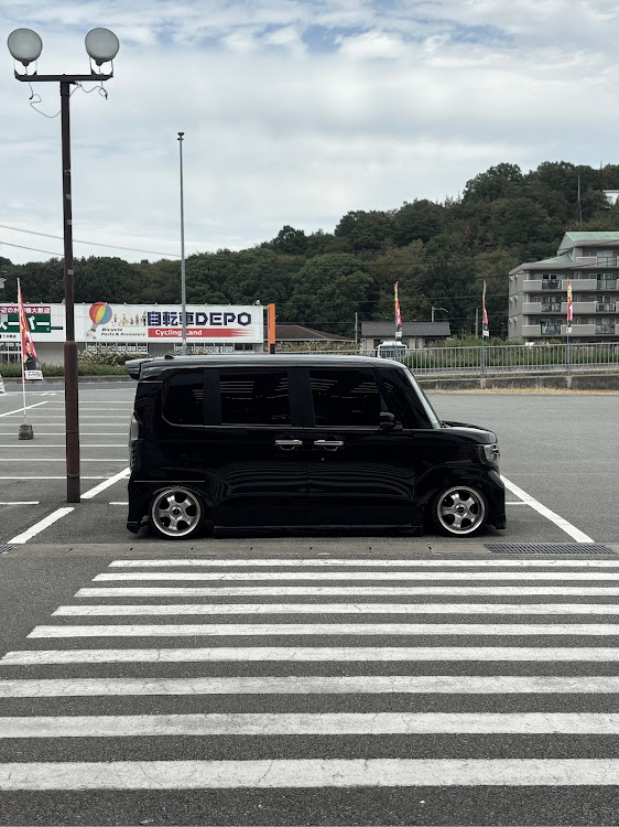 Nボックスカスタムの𝙠𝙖𝙞𝙩𝙤さんが投稿したカスタム事例の投稿画像2枚目