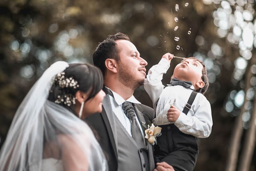 Fotografo di matrimoni Luis Angel Manjarrés (luisangelm). Foto del 11 ottobre 2018