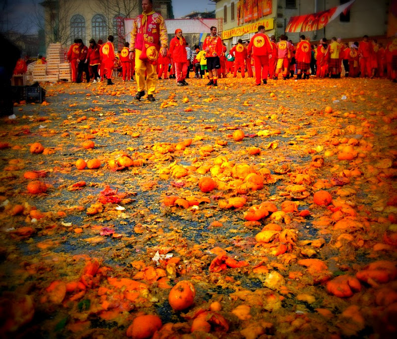 CARNEVALE DI IVREA di Davide Cacciatori