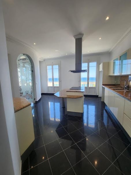 Location  appartement 4 pièces 251 m² à Nice (06000), 8 000 €