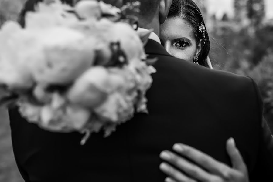 Fotografo di matrimoni Denisa-Elena Sirb (denisa). Foto del 16 giugno 2020