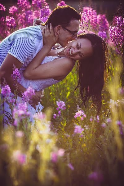 Fotógrafo de casamento Evgeniya Radecki (radezki). Foto de 14 de agosto 2020