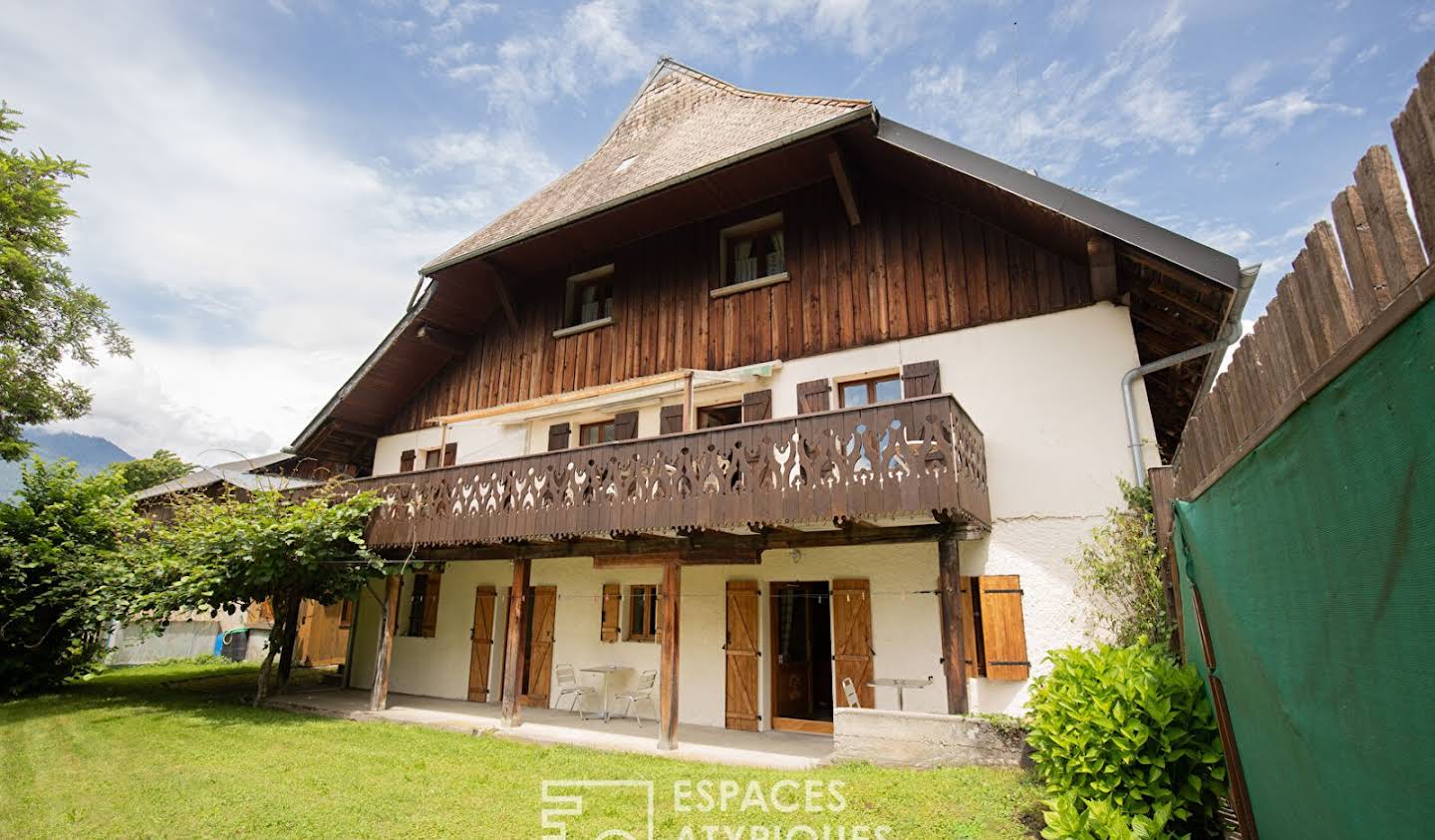 House with terrace Sainte-Hélène-sur-Isère