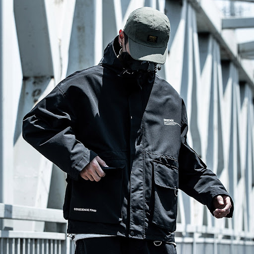 Title 3, Multi pocket hooded cargo jacket