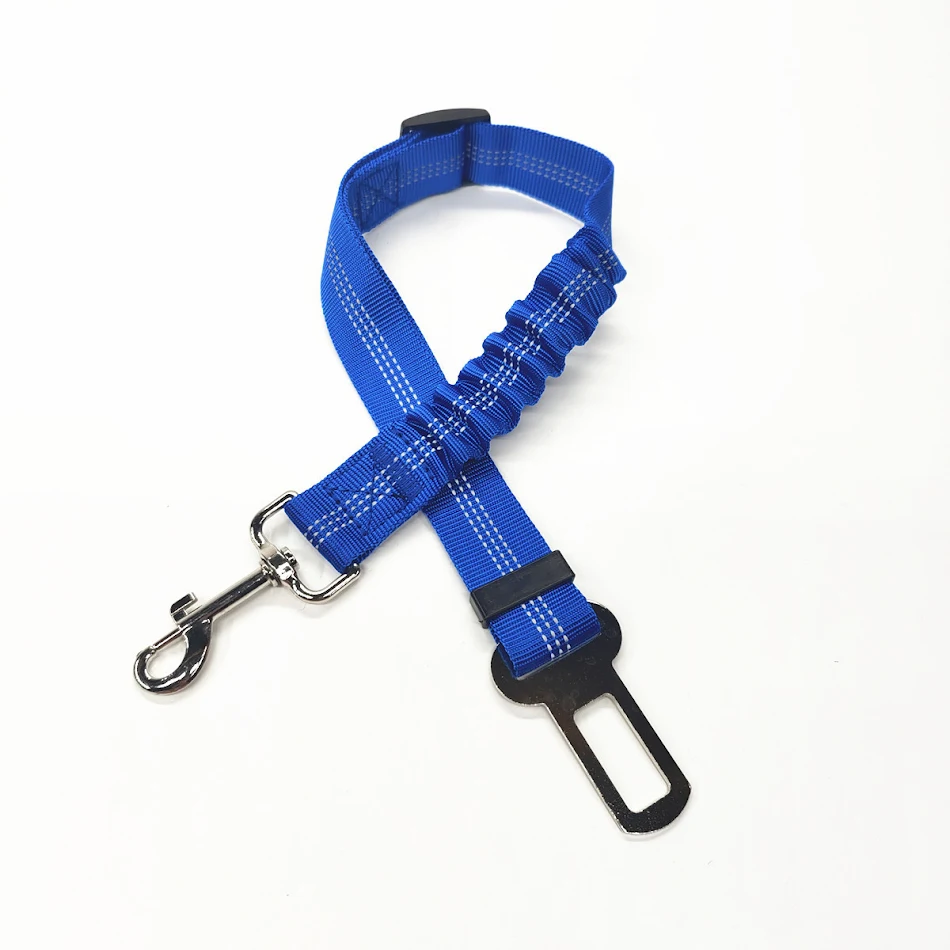 Ceinture de sécurité élastique réfléchissante pour voiture pour animaux de compagnie, amortisseur et laisse pour chien. Voyagez en toute sécurité avec votre chien.