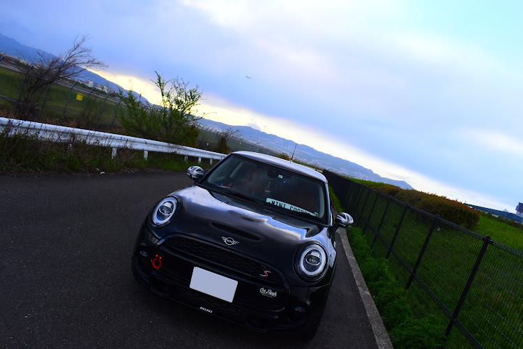 ミニクーパーSのMINI・MINI乗りさんと繋がりたい・miniのある生活に関するカスタム事例の投稿画像1枚目