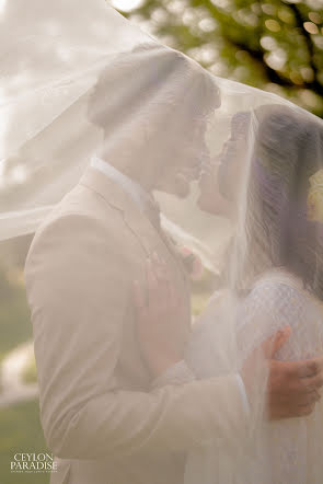 Fotógrafo de casamento Rasindu Jayan (ceylonparadise). Foto de 23 de janeiro