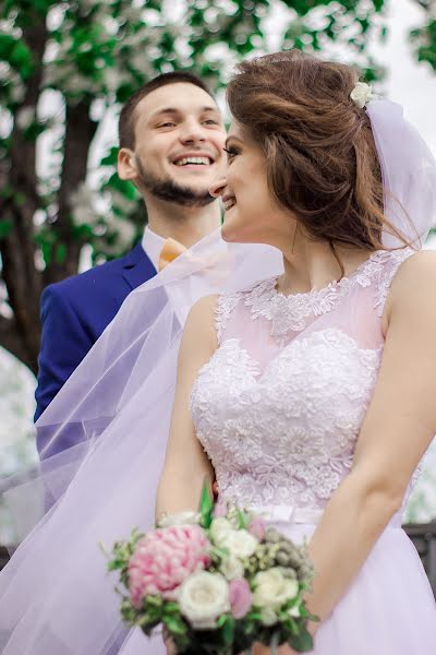 Fotógrafo de casamento Lesha Gorodilov (alex43). Foto de 13 de junho 2017