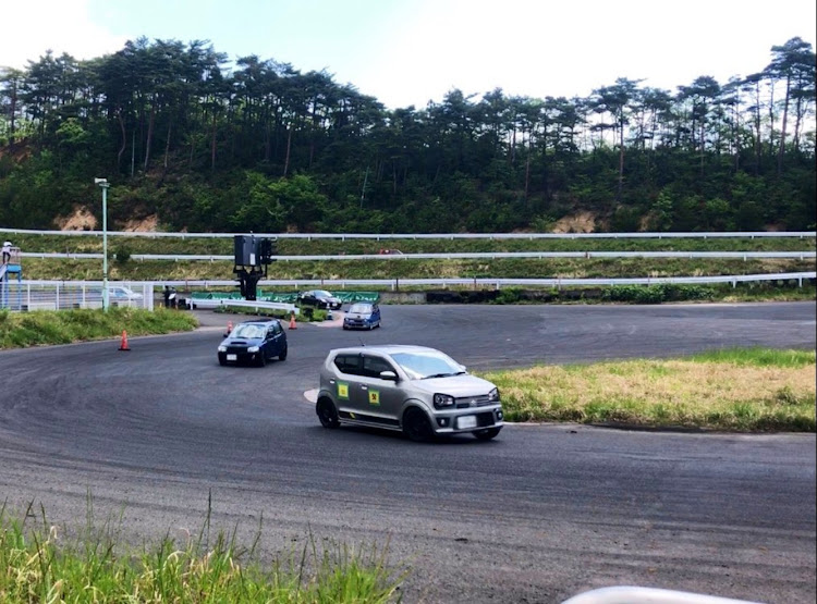 アルトワークスのenjoyサーキットに関するカスタム事例の投稿画像2枚目