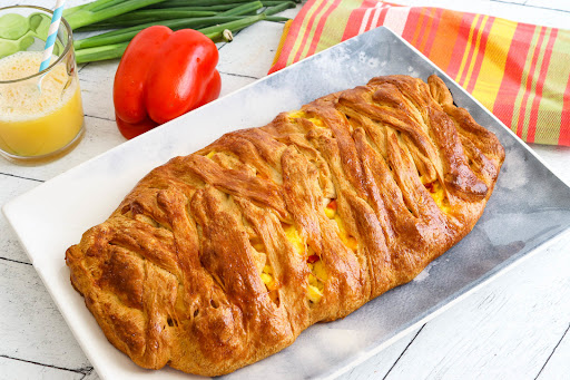 Scrambled Egg & Ham Braid on a platter.