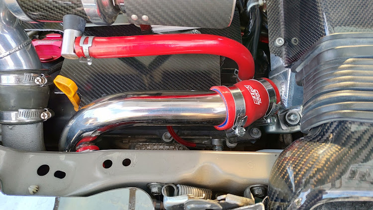 アルトワークスの車検から帰還・PowerHouse D.T.M・レーシングギア・インテークパイプ・クラッチ交換に関するカスタム事例の投稿画像1枚目