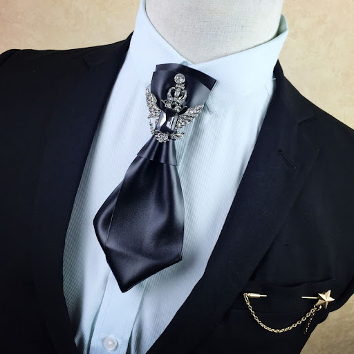 Title 7, Unisex Bow Tie Collar Floral Shirt Accessories....