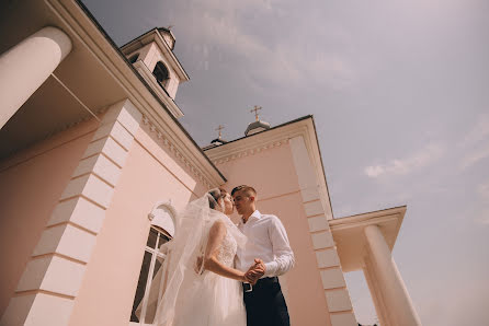 Wedding photographer Alena Pokivaylova (helenaphotograpy). Photo of 23 June 2022