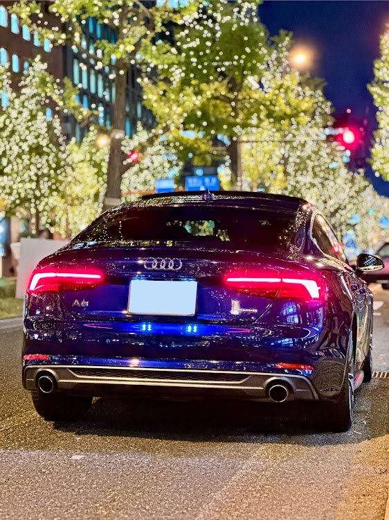 A5 スポーツバックのAudi・A5・御堂筋イルミネーション2024に関するカスタム事例の投稿画像1枚目