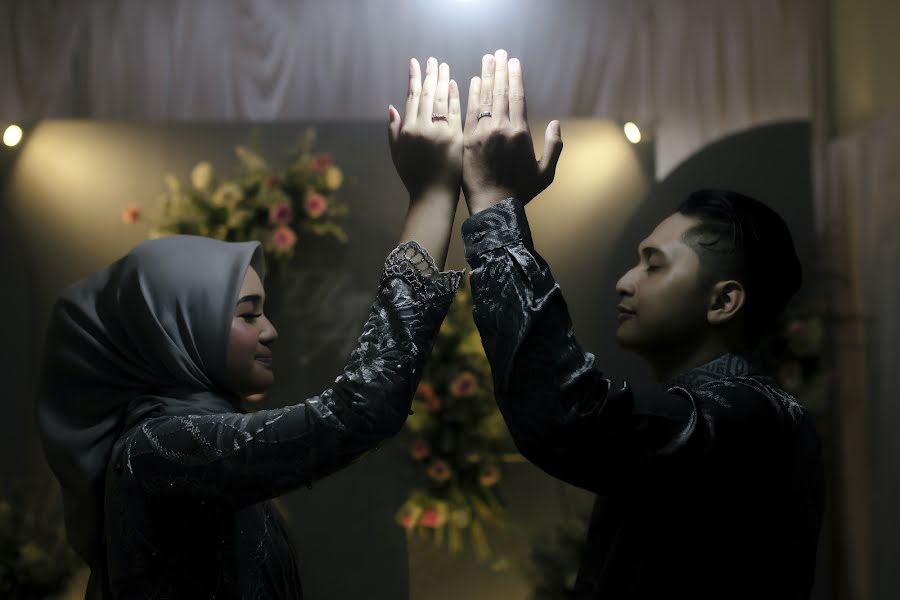 Wedding photographer Zaenal Arifin (zaenalarifin). Photo of 15 September 2022