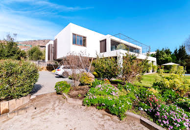 House with garden and terrace 1